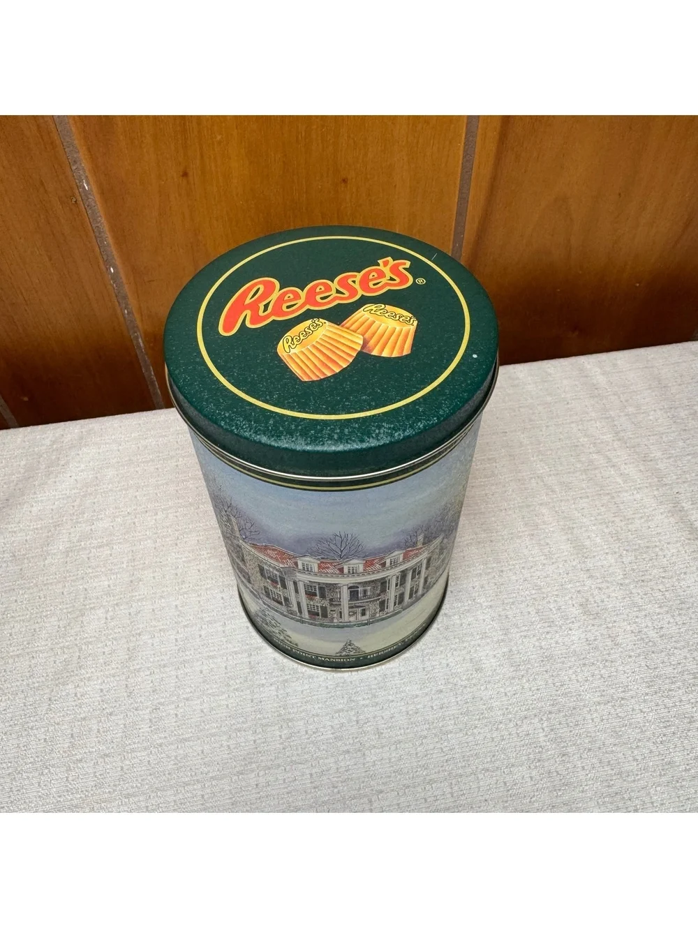 Vintage 1994 Hershey Hometown Series High Point Mansion Reese's Tin Canister #12